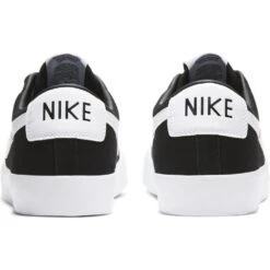 Nike SB Blazer Low GT Black/White -StreetStyle Aktionshaus 1948965 Product