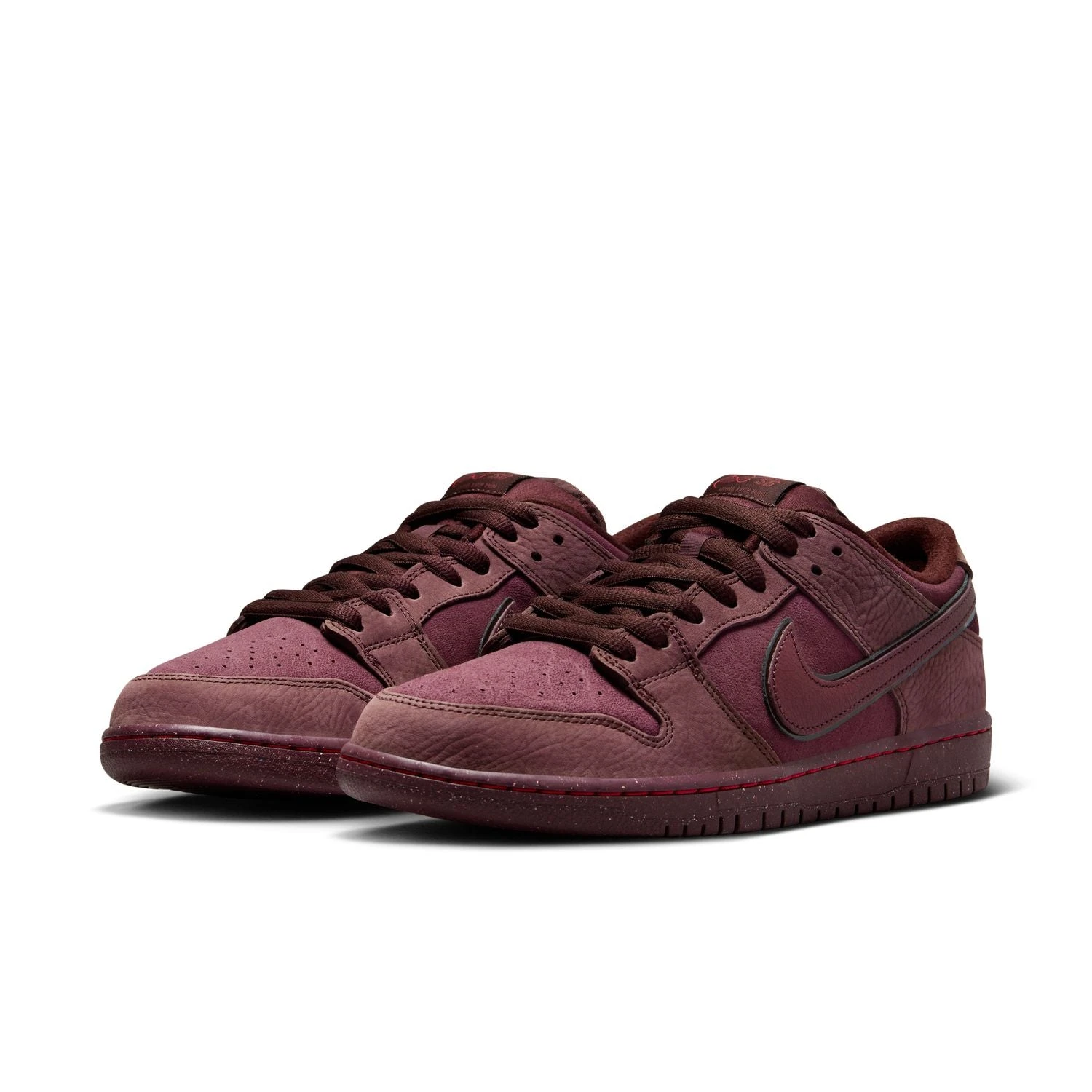 Nike SB Dunk Low Pro City Of Love Burgundy Crush 4 Nike SB Dunk Low Pro City Of Love Burgundy Crush – Bild 4