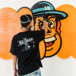 Montana Black Artist Edition Cloakwork 400 Ml 7 Montana Black Artist Edition Cloakwork 400 Ml -StreetStyle Aktionshaus montanablackartisteditioncloakwork400ml3