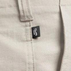 Nike SB Kerny Cargo Light Bone 9 Nike SB Kerny Cargo Light Bone -StreetStyle Aktionshaus sb kearny cargo skateboardhose fur herren hk1mjh 2